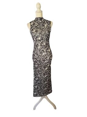 Besty johnson Sleeveless Black and White Floral Maxi Dress - Elegant High Neck